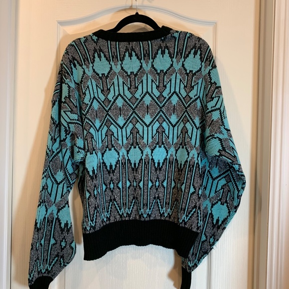 Club Europe by Tip Top – Vintage Knit Sweater - read description - Picture 2 of 9